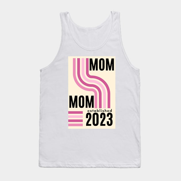 mom established 2023, new mom, mom to be pink girl gender reveal, baby shower retro style Tank Top by KIRBY-Z Studio